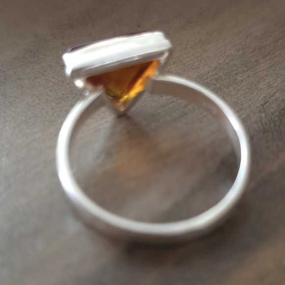 VINTAGE AMBER STERLING SILVER 925 LADIES RING SIZE 8 - Picture 3 of 5